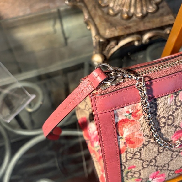 Gucci Pink and Gray Floral Clutch Bag - Picture 3 of 11